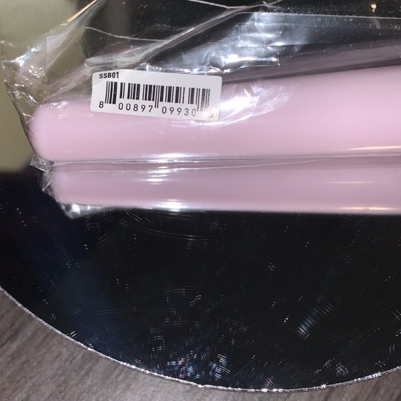 NYX New in Packaging Professional Makeup Brush - Picture 3 of 3